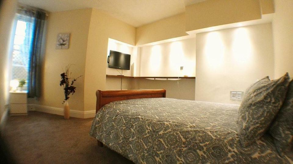 Large Garden Flat Near Marine Lake 滨海韦斯顿 外观 照片
